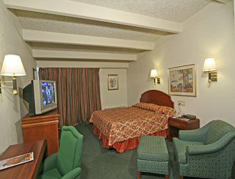 Knights Inn Greensboro Bilik gambar